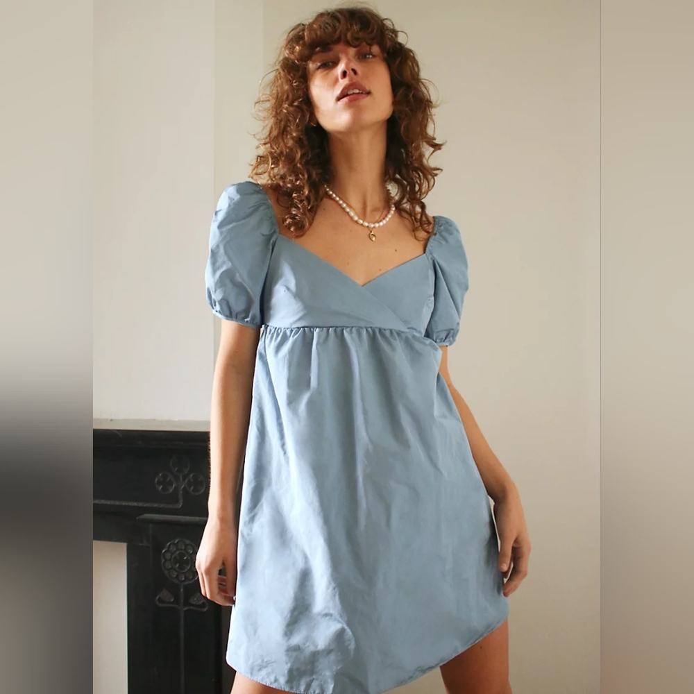 Aritzia Puff Sleeve Dress